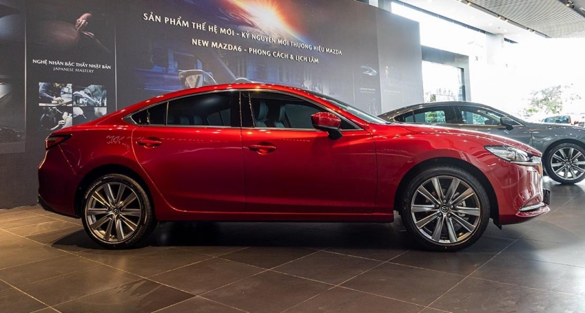 Thân xe Mazda 6 2021