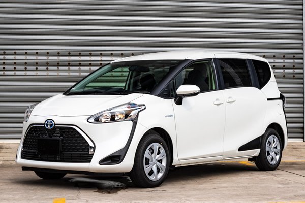 Toyota Sienta