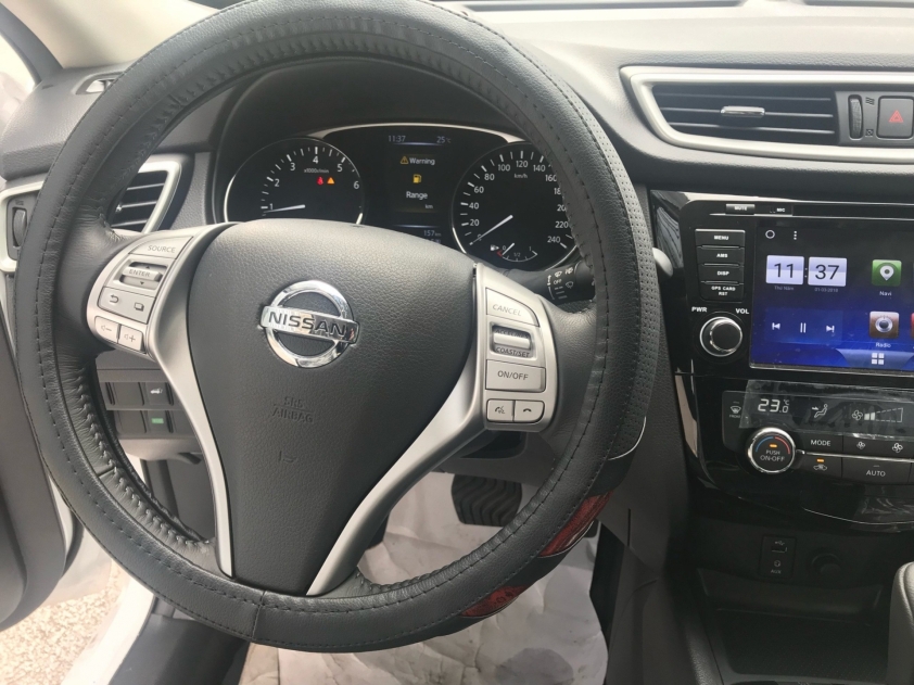 Vô lăng Nissan X-Trail