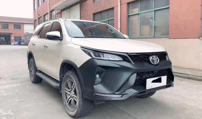 Biến Toyota Fortuner đời cũ thành Legender chỉ với 48 triệu đồng