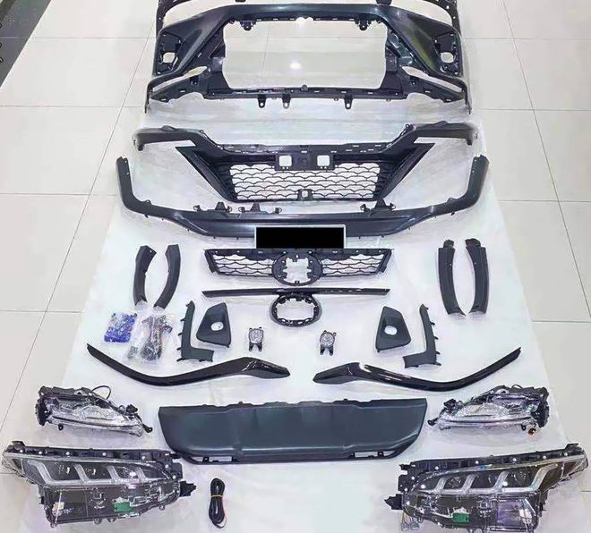 Phụ kiện độ xe Toyota Fortuner đời cũ sang Legender
