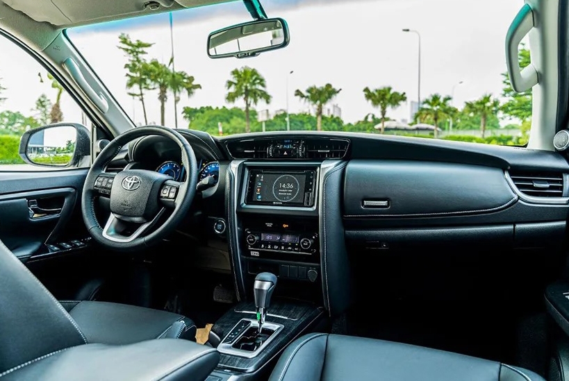 Nội thất xe Toyota Fortuner 2021