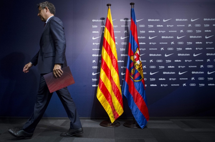 Tin HOT bóng đá 26/01: Lộ diện người thay Lampard, Barca ngập trong nợ Ảnh 1