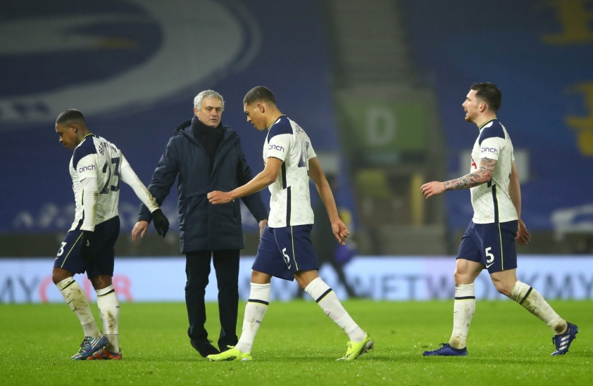 Fan Tottenham bất ngờ muốn thay thế Mourinho bằng 'học trò cũ' Ảnh 1