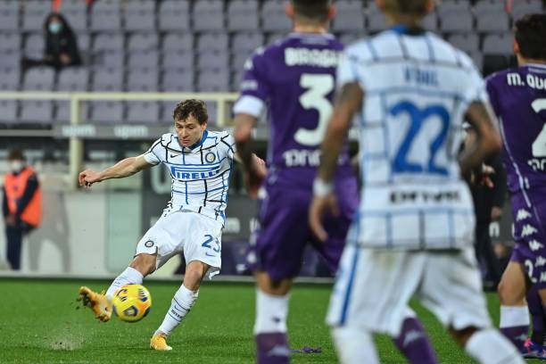 Trực tiếp Fiorentina 0-1 Inter: Nicolo Barella mở điểm bằng một siêu phẩm Ảnh 1