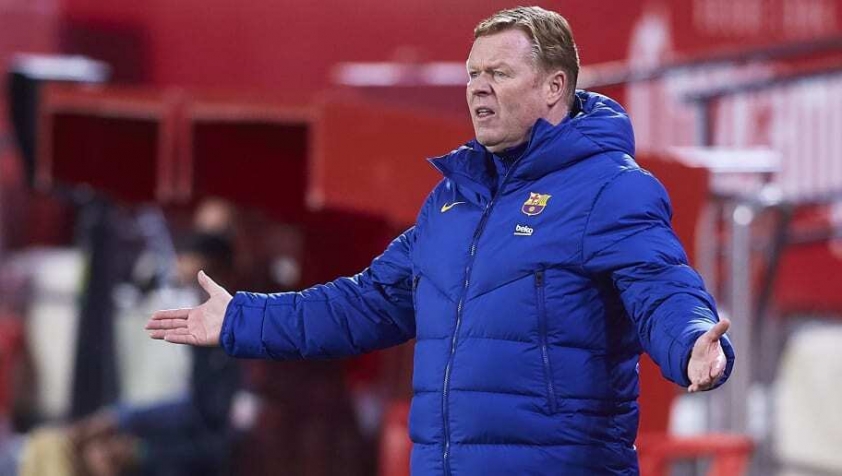 Cười mãn nguyện sau khi thua PSG, HLV Koeman vẫn quyết không từ chức