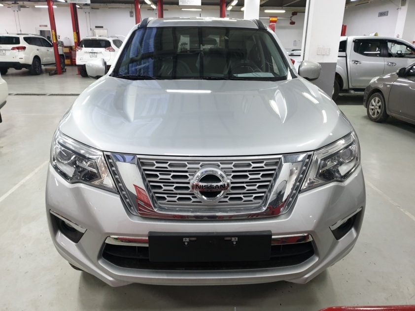 Nissan Terra S