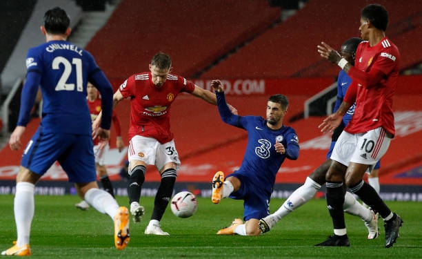Trực tiếp MU 0-0 Chelsea: Đẩy cao nhịp độ Ảnh 1