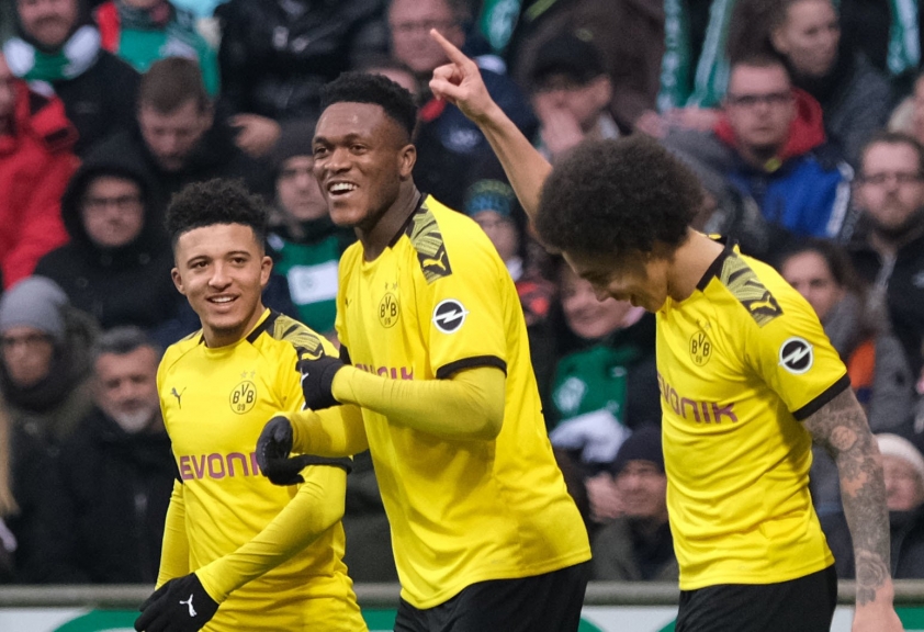 Chuyển nhượng MU ngày 13/11: MU nhắm hai 'lá chắn' từ Bundesliga Ảnh 1