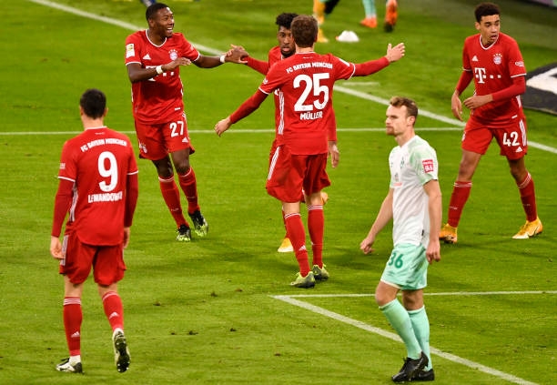 Neuer tỏa sáng, Bayern Munich thoát thua trên sân nhà Ảnh 1