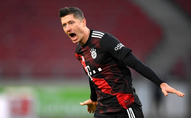 Trực tiếp Stuttgart 1-2 Bayern Munich: Lewandowski lên tiếng Ảnh 1