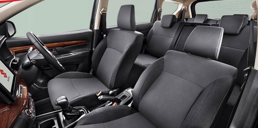 Ghế ngồi trên xe Suzuki Ertiga
