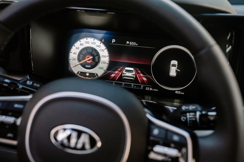 Đồng hồ và vô lăng Kia Sorento 2021