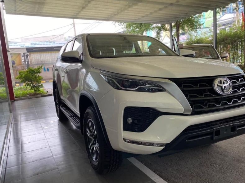 Fortuner 2021 về đại lý