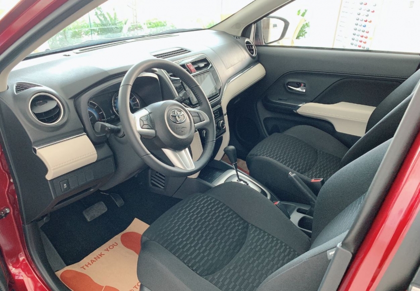 Nội thất Toyota Rush