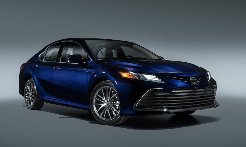Toyota Camry 2021