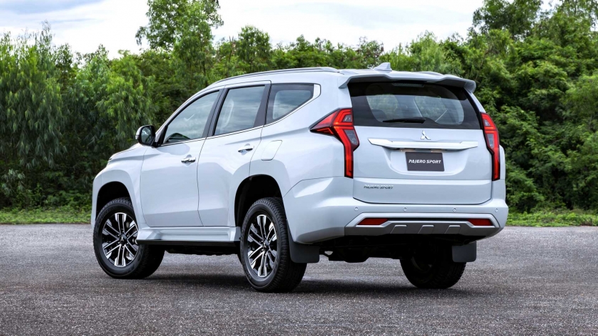 Ngoại thất Mitsubishi Pajero Sport 2020