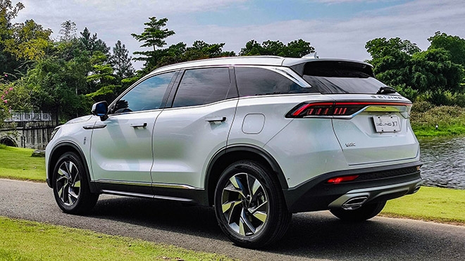 Hông xe Baic Beijing X7