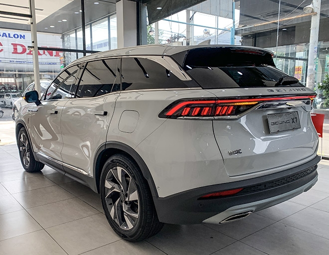 Hông xe BAIC Beijing X7