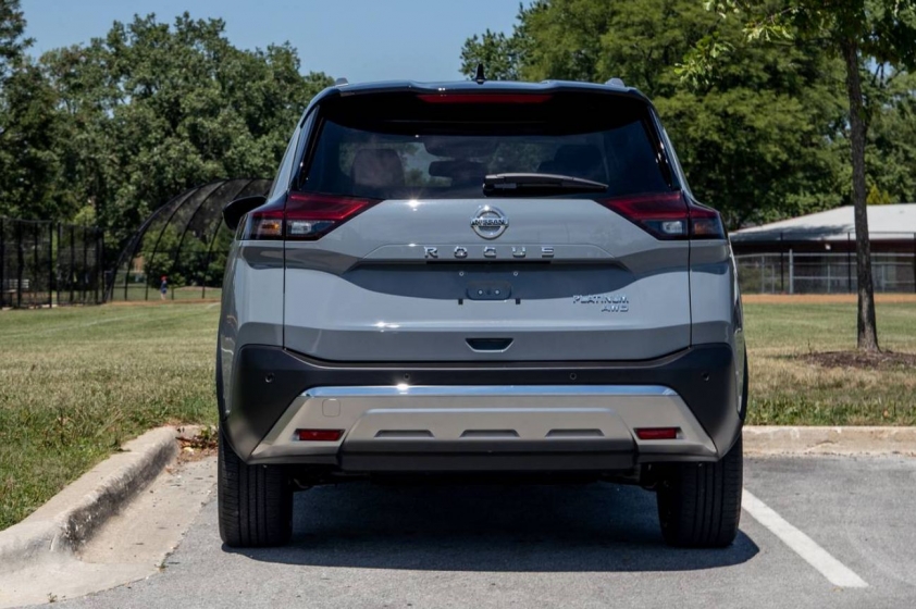 Đuôi xe Nissan X-Trail 2021