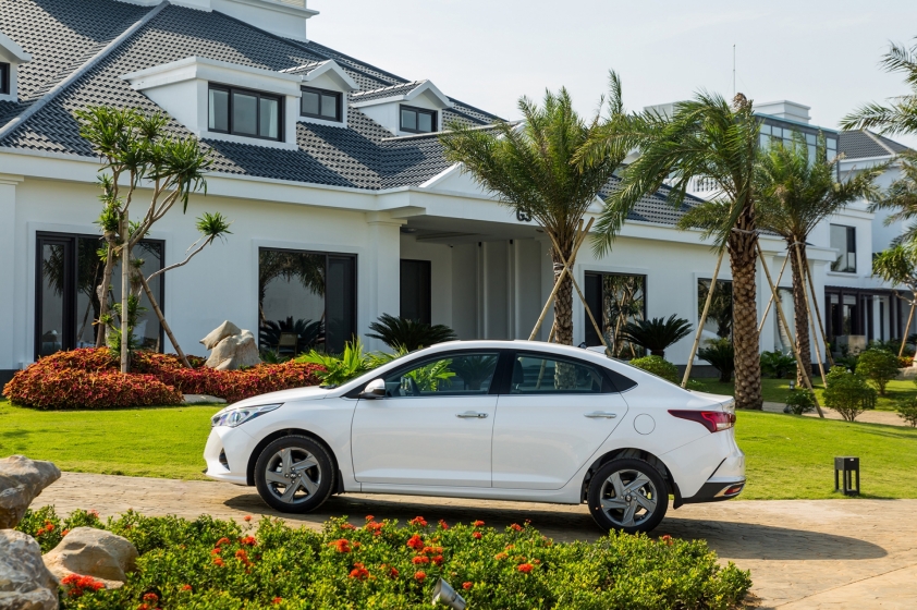xe Hyundai Accent 2021