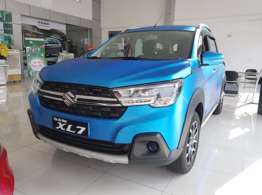 Suzuki XL7