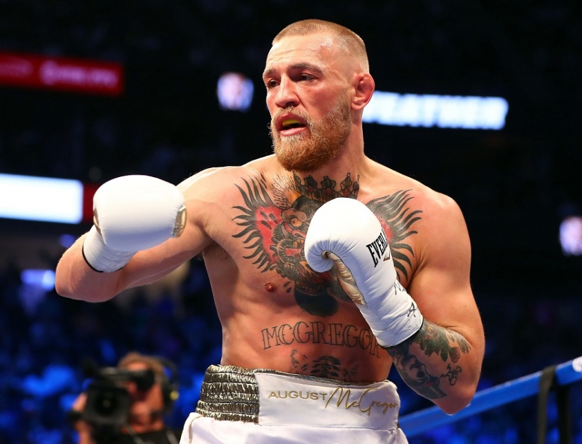 Chael Sonnen tin rằng Conor McGregor có cửa thắng nếu đấu với Manny Pacquiao