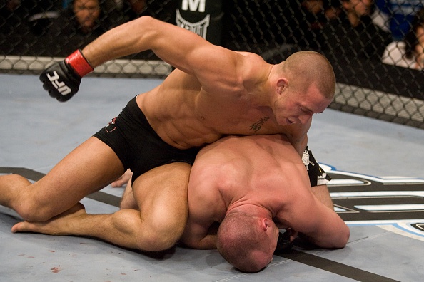 Georges St-Pierre đã trả đũa thành công trận thua trước Matt Serra sau đó một năm