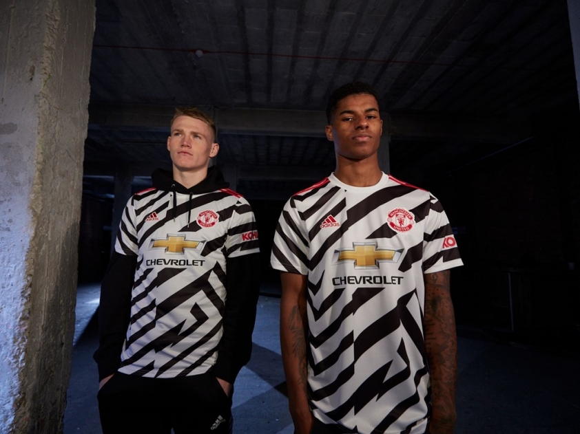 Áo đấu thứ 3 mùa giải 20/21 của Manchester United