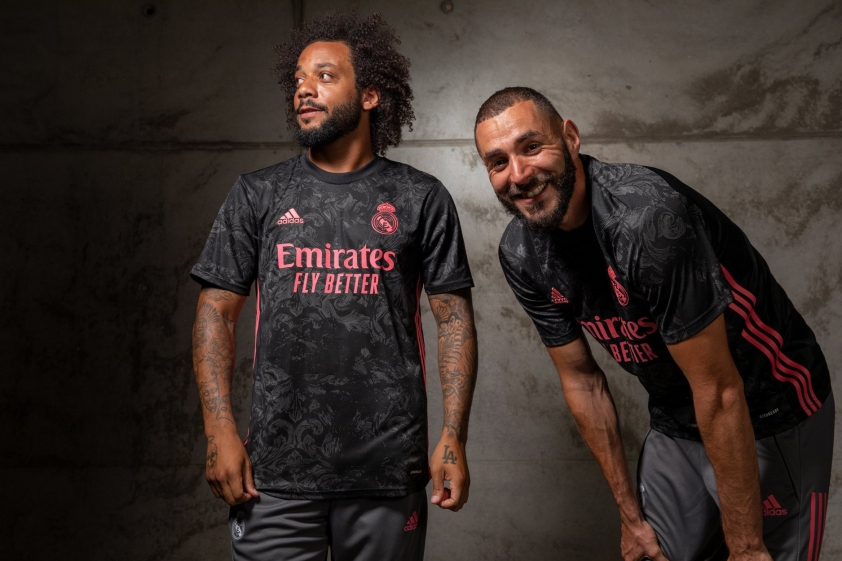 Áo đấu thứ 3 của Real Madrid