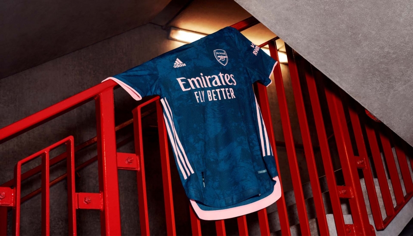 Áo đấu thứ 3 của Arsenal