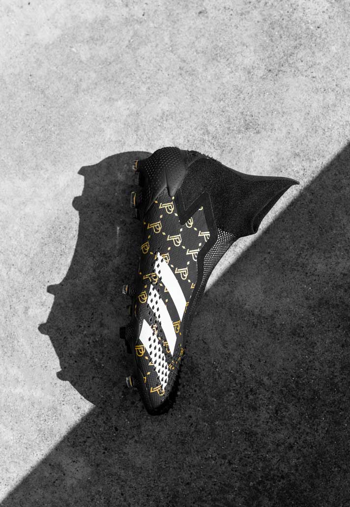 Giày đinh mới Pogba