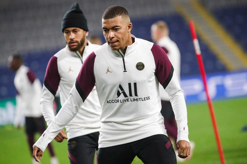 PSG ra mắt đầy đủ BST áo kết hợp cùng nhãn hiệu Jordan