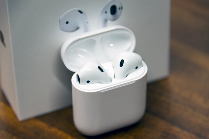 Apple AirPods 3 lộ thiết kế 'cao cấp'