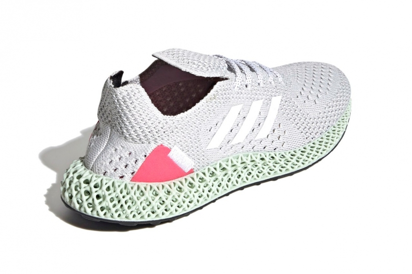 Adidas ra mắt 4D Runner lột xác ấn tượng