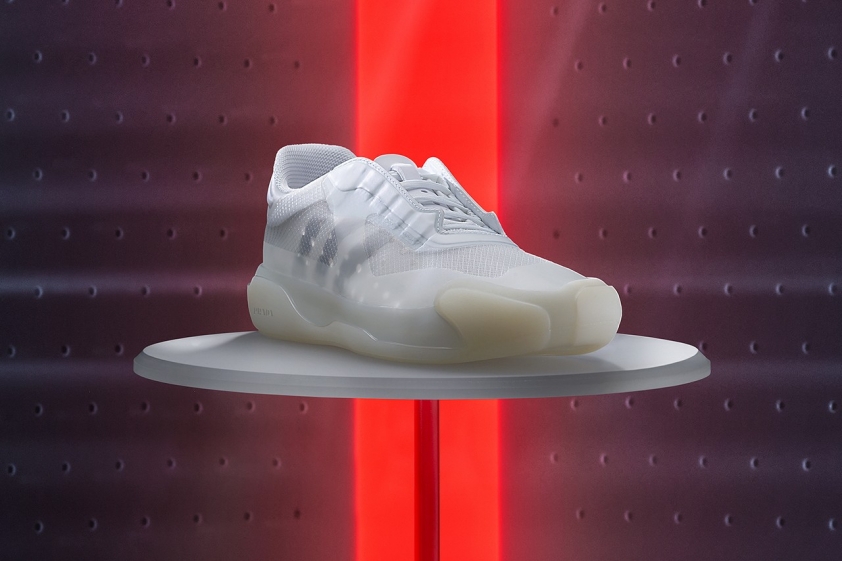 Prada và Adidas ra mắt giày siêu sang