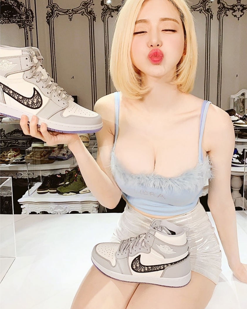 Ngắm bộ sưu tập sneaker 'đắt giá' của DJ Soda Ảnh 4