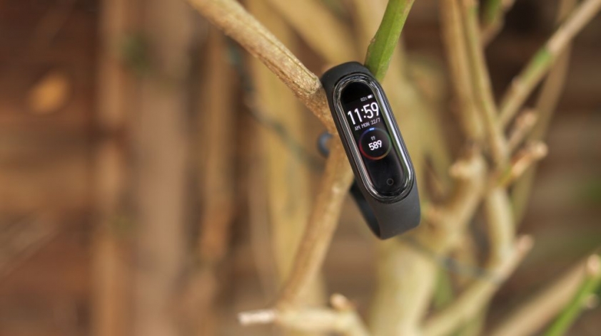 Mi Band 5 giảm 300 nghìn so với khi ra mắt Ảnh 1