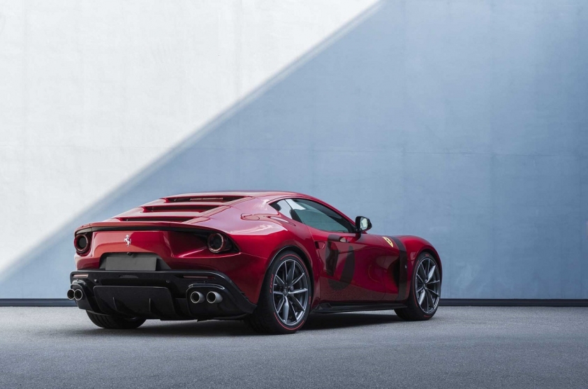 Ngoại thất Ferrari Omologata