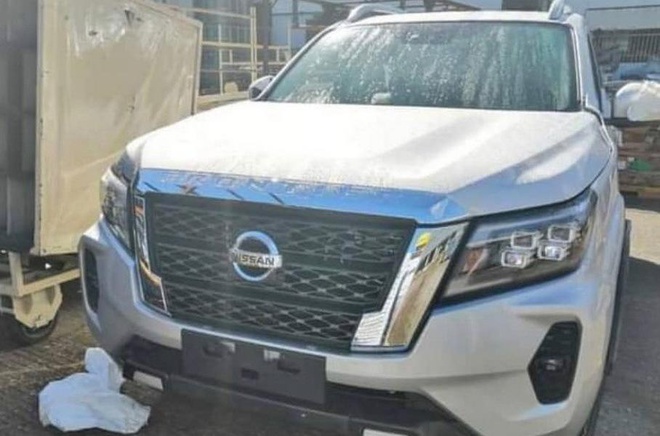 Nissan Navara 2021 lộ diện những hình ảnh ấn tượng đầu tiên Ảnh 1