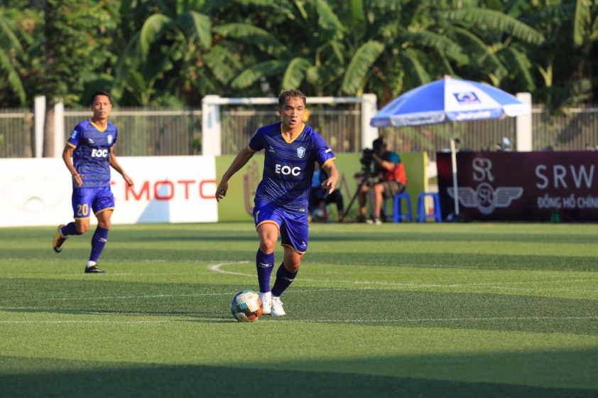 Dàn sao V-League đổ bộ sân chơi phủi: Kẻ khóc, người cười Ảnh 1