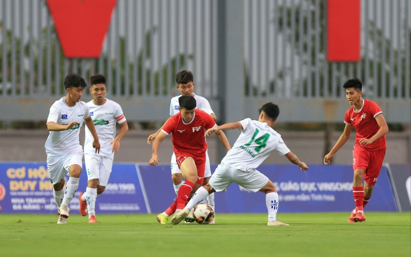 U17 VPF thắng đậm NutiFood trong ngày ra quân Ảnh 1