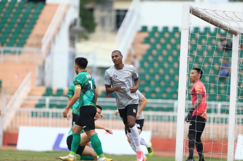 'Vua phá lưới V-League' có màn ra mắt hoàn hảo ở Hà Nội FC Ảnh 1