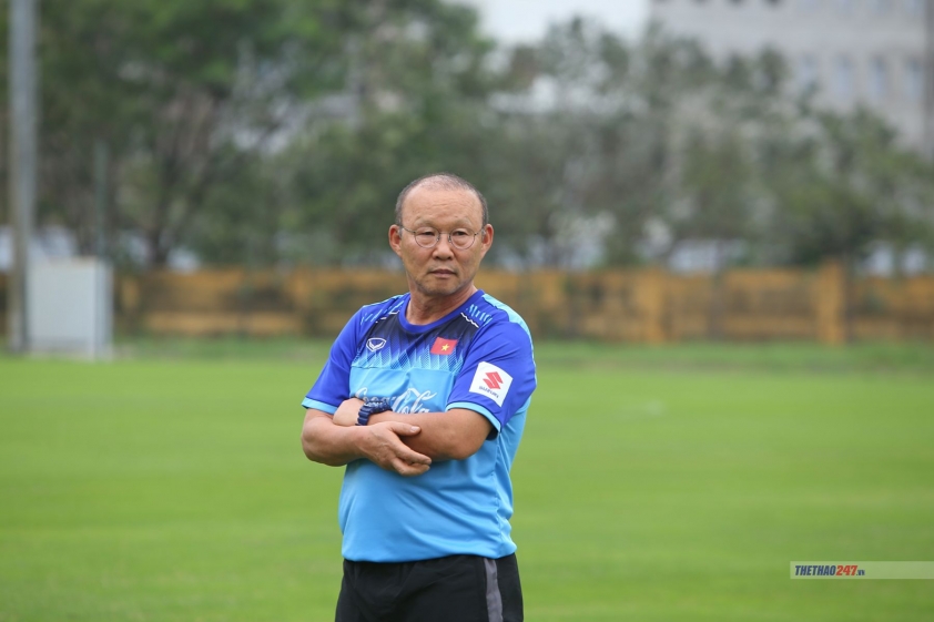 HLV Park Hang Seo: 'Chúng tôi cần ít nhất 2 trận thắng' Ảnh 1