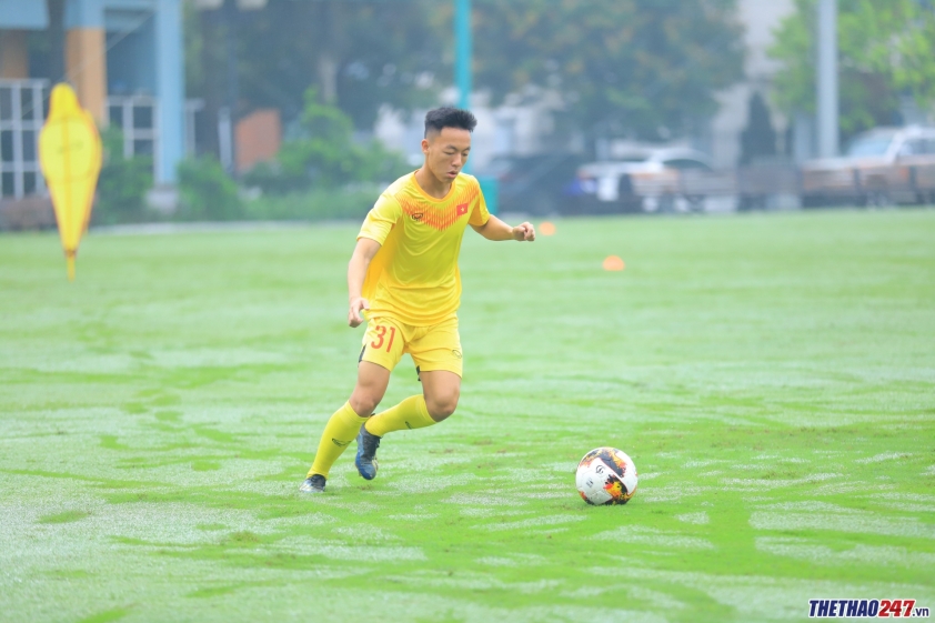 HLV Troussier: 'Tôi sẽ tạm hài lòng nếu nằm trong top 4 ĐNA' Ảnh 3