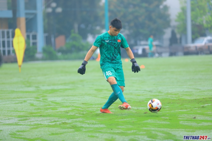 HLV Troussier: 'Tôi sẽ tạm hài lòng nếu nằm trong top 4 ĐNA' Ảnh 5