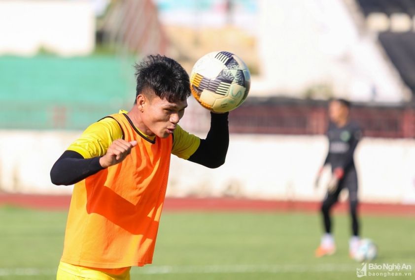 Phạm Xuân Mạnh đã hồi phục và sẽ trở lại với sân chơi V.League ở trận đấu tới (Ảnh: Báo Nghệ An)