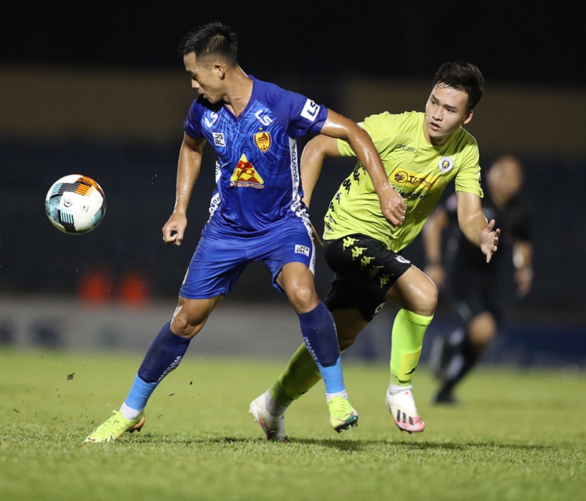 Hà Nội FC chia điểm với Quảng Nam trên sân Tam Kỳ