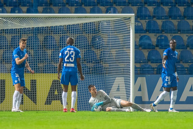 Filip Nguyễn thi đấu xuất sắc giúp đội nhà giành tấm vé vào vòng đấu bảng Europa League.