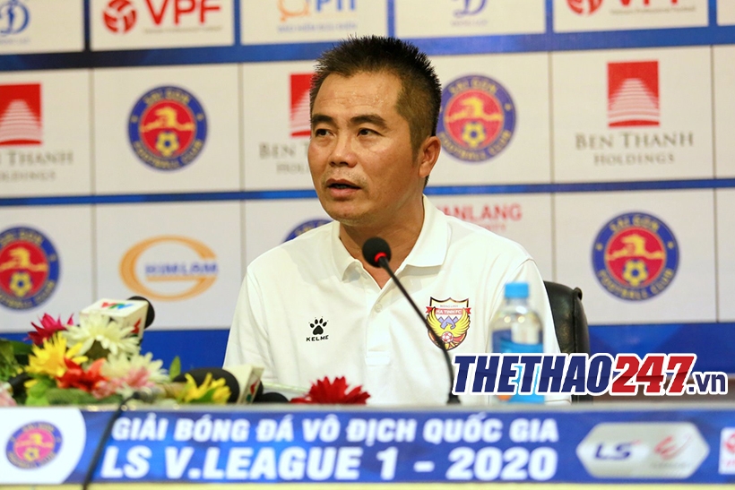 HLV Phạm Minh Đức tiếc nuối với những pha bỏ lỡ cơ hội của HLHT